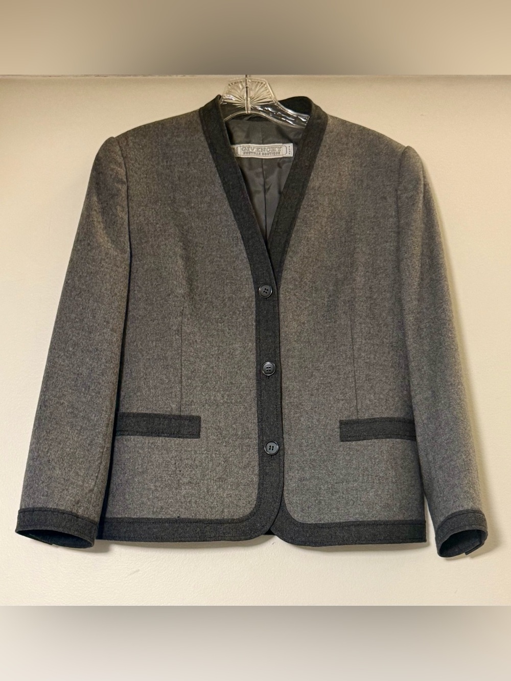 GIVENCHY Nouvelle Boutique Gray Wool Blazer with Dark Trim